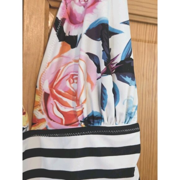 Cupshe Swimsuit L Tummy Control Floral and‎ Stripe Halter One Piece - Picture 4 of 11